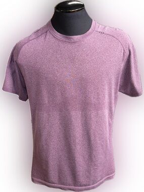Lululemon T Shirt